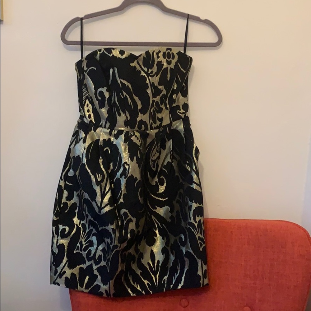 H&M black strapless dress size 6 perfect for NYE
